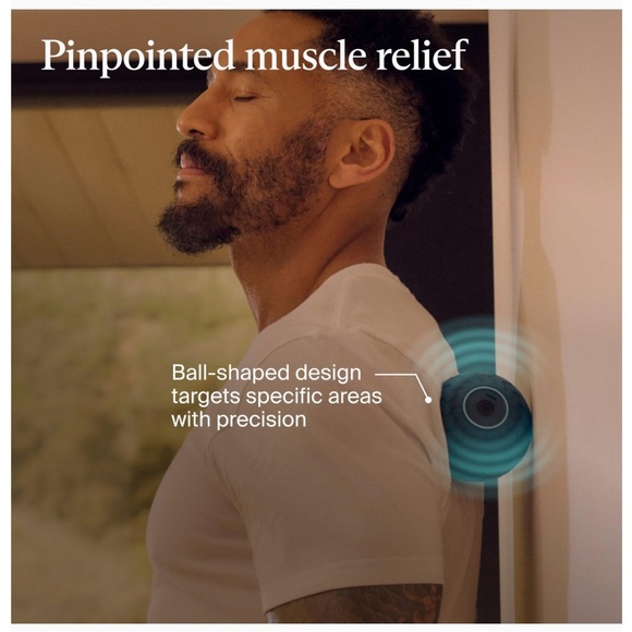 🆕‼️ - NWT - Therabody WaveSolo Black Massage Ball with Blue Accents - Picture 2 of 5